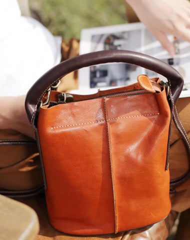 Vintage Womens Brown Leather Bucket Purse Handbag Barrel Side Bag With Zipper for Ladies