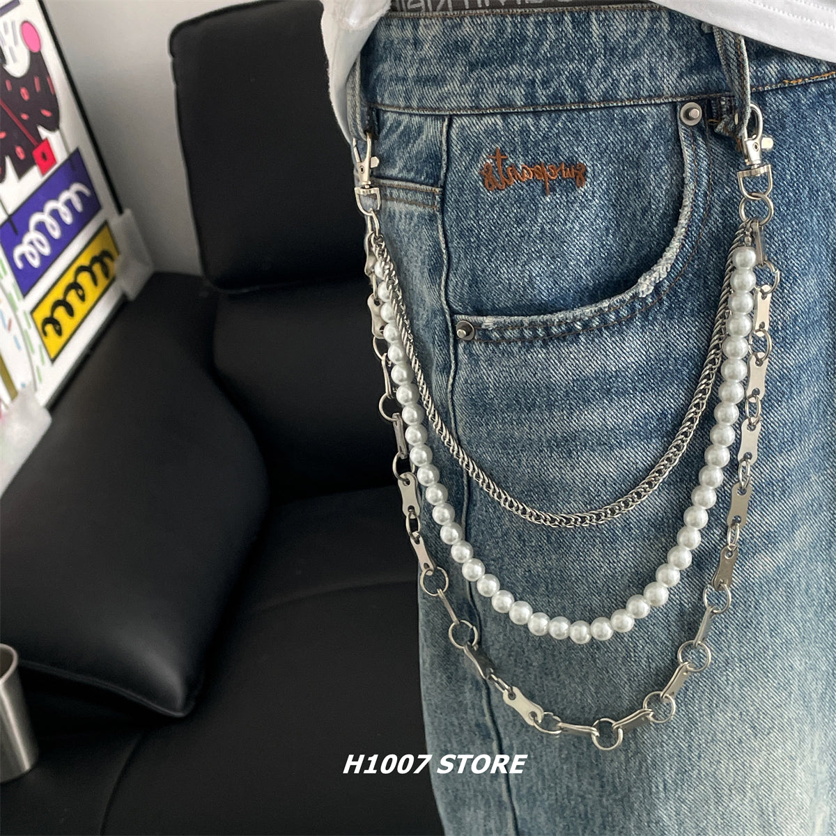 Pearl Wallet Chain Triple Wallet Chain Ball - Back View