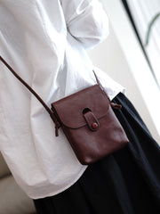 Classic Brown Leather Small Phone Shoulder Bag Women Vertical Crossbody Bag for Women