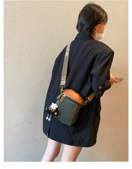 Green Canvas Vertical Shoulder Bag Canvas Crossbody Bag Phone Bag for Women - Feltify