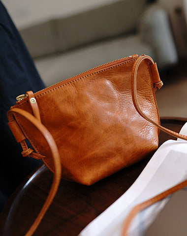 Brown side purse 2025