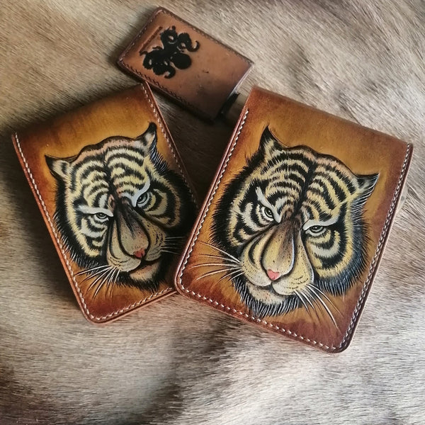 Tiger Tooled Leather Wallet Card Wallet with ID Window Tiger ID Holder Wallet Me WDPJ028010010