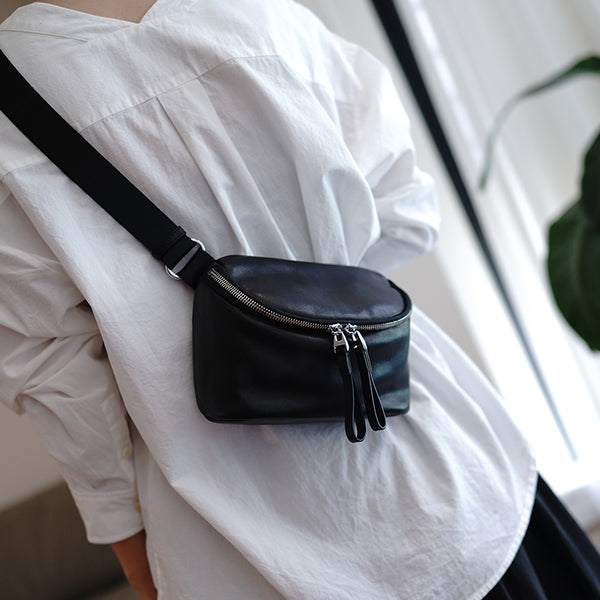 Vintage Womens Black Leather Small Chest Bag - Back View
