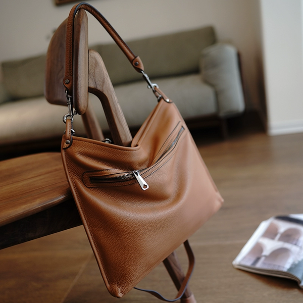 Classic Black Onthego Leather Handbag Women Crossbody - Card Slots Detail
