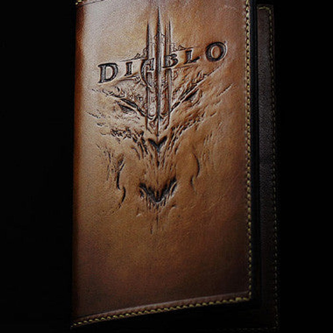 Handmade leather men wallet diablo3 carved leather custom long wallet w/card holders for men