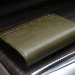 Minimalist Womens Green Leather Billfold Wallet Small Wallet with Coin Pocket Slim Wallet for Ladies
