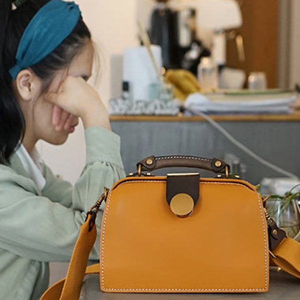 Vintage Womens Yellow Leather Doctor Handbags Shoulder Purses Doctor Purse for Women