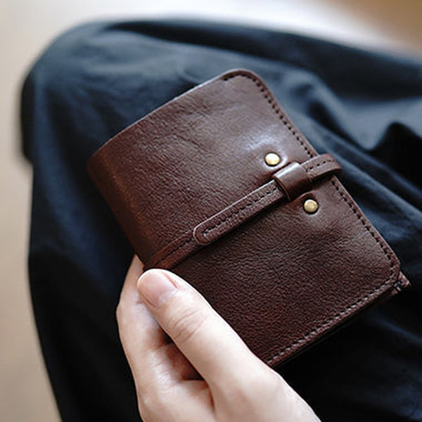 Cute Coffee Leather Womens Slim Small Wallet Classic Billfold Wallet With Buckle For Women