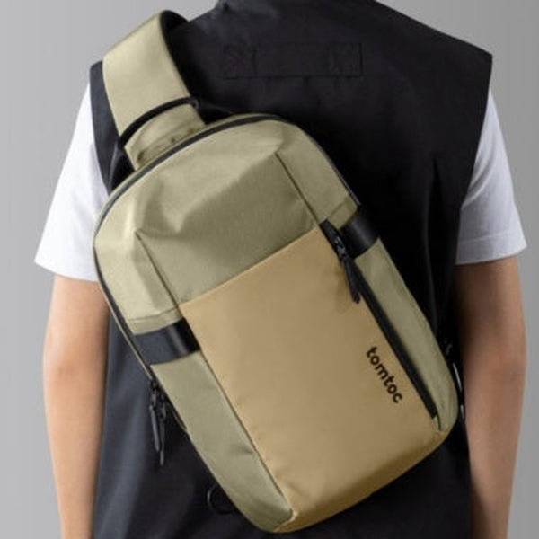 Khaki 14‘’ Laptop Large Sling Bag For Big Men 9L Sports Large Sling Bag For Men