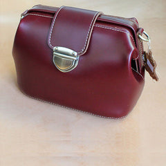 Womens Red Leather Doctor Shoulder Purses Claret Doctor Crossbody Purses for Women