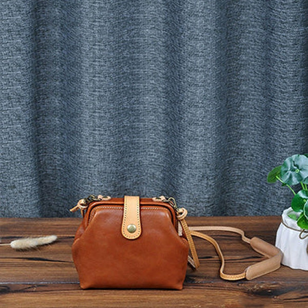 Vintage Womens Brown Leather Small Doctor Shoulder Bag Brown Doctor Crossbody Purse for Women