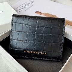 Cute Women Beige Vegan Leather Small Billfold Wallet Card Holder Crocodile Pattern Slim Card Wallets For Women