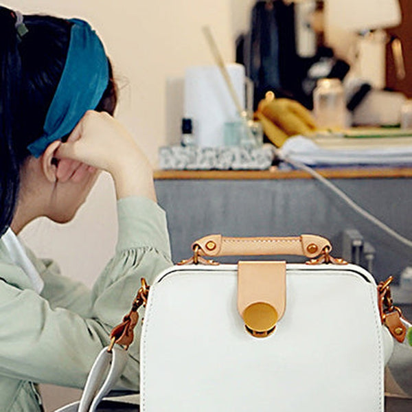 Vintage Womens White Leather Doctor Handbags Shoulder Purses Doctor Purse for Women