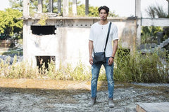 Cool Leather Black Mens Messenger Bags Vintage Shoulder Bags  for Men