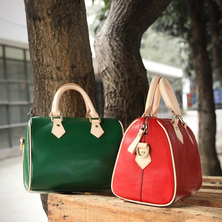 Red and green purse top