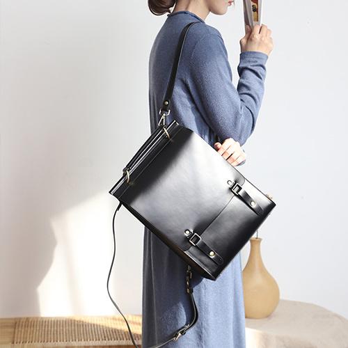 Women's Grey structured Leather Messenger Bag