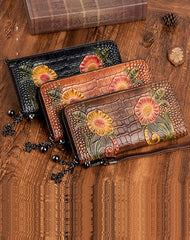Handmade Floral Black Leather Wristlet Wallet Crocodile Pattern Womens Zip Around Wallets Flowers Ladies Zipper Clutch Wallet for Women