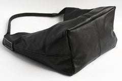 Vintage LEATHER WOMENs Large Bucket SHOULDER BAG Barrel Purse FOR WOMEN