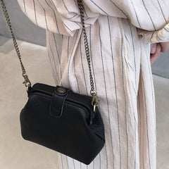 Vintage LEATHER WOMEN Small Doctor Purse Chain SHOULDER BAG Purses FOR WOMEN