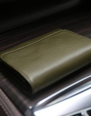 Minimalist Womens Green Leather Billfold Wallet Small Wallet with Coin Pocket Slim Wallet for Ladies