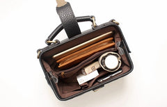 Vintage LEATHER WOMEN Doctor Handbag Doctor Purse SHOULDER BAG Purse FOR WOMEN