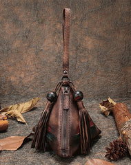 Brown Womens Leather Clutch Wallet Zipper Wristlet Wallet Pyramid Shape Purse for Ladies