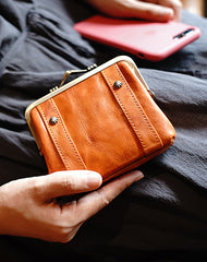 Vintage Women Tan Leather Billfold Wallet Frame Clasp Coin Wallet Change Wallet For Women