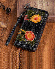 Handmade Floral Black Leather Wristlet Wallet Crocodile Pattern Womens Zip Around Wallets Flowers Ladies Zipper Clutch Wallet for Women