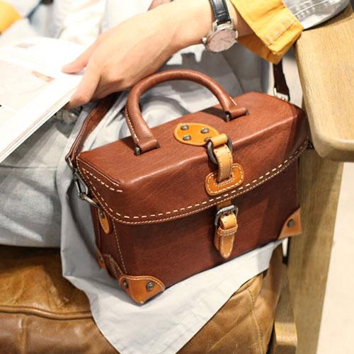 Vintage Brown Womens Leather Satchel Handbag Purse Structured Doctor Handbag Sho CM03871079