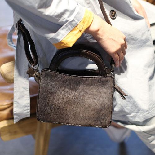Vintage Womens Brown Leather Top Handle Satchel Small Handbag Black Leather Satc CM02991065