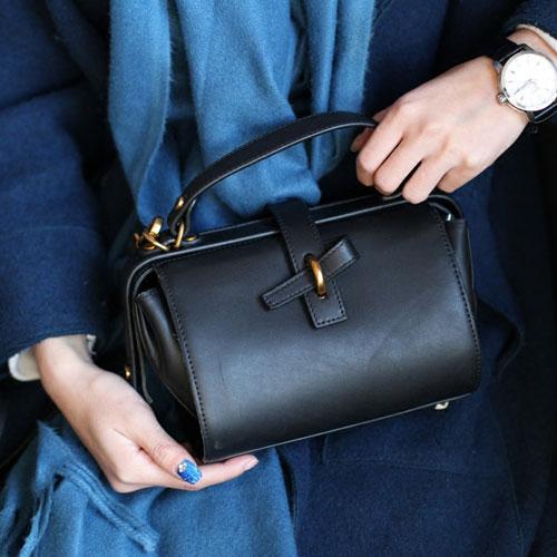 Fashion Black Womens Mini Leather Handbag Shoulder Bag Brown Cute Crossbody Bag CM03371025