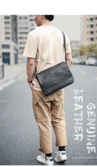 Casual Black Leather Mens 11 inches Courier Bags Messenger Bag Vintage Brown Postman Bags For Men