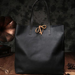 Vertical Black Leather Tote Bag 14