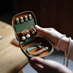 Cute Women Blue Leather Small Jewelry Organizer Mini Jewelry Portable Jewelry Storage Box For Women