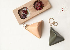 Cute Leather Womens Small Triangular Change Wallet Coin Holder Change Holder for Women