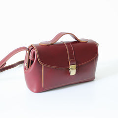 Handmade Womens Red Leather Doctor Shoulder Purses Claret Doctor Crossbody Purses for Women