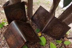 Handcraft vintage distress ancient word leather hand dyed billfold wallet for men