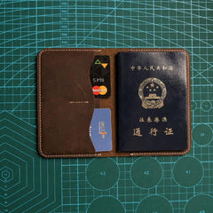 Leather Men Small Slim Travel Wallet Passport billfold Wallet Bifold for Men