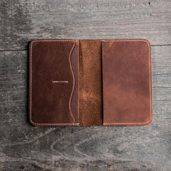 Leather Men Small Slim Travel Wallet Passport billfold Wallet Bifold for Men