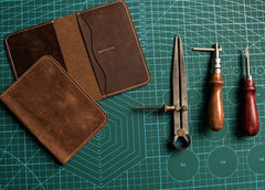 Leather Men Small Slim Travel Wallet Passport billfold Wallet Bifold for Men