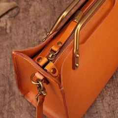Vintage WOmens Tan Leather Handbag Purse Shoulder Tote Handbags Crossbody Bags for Ladies