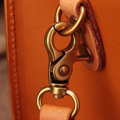 Vintage WOmens Tan Leather Handbag Purse Shoulder Tote Handbags Crossbody Bags for Ladies