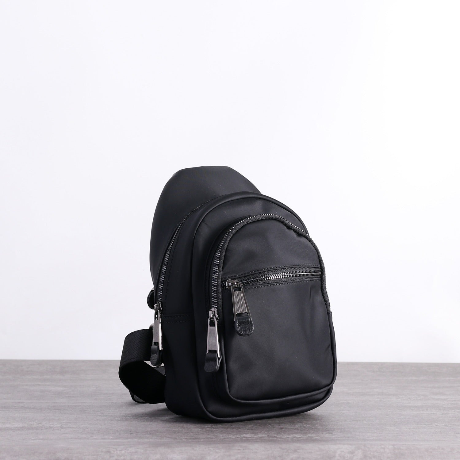 Mens Nylon Leather Sling Crossbody Pack Womens Black Nylon Chest Purse Nylon Sling Bag for Ladies
