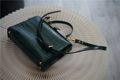 Handmade Womens Stylish Dark Green Leather Doctor Handbag Side Purses Doctor Purses for Women