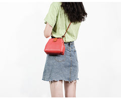 Vintage Womens Black Leather Mini Doctor Shoulder Purses Black Doctor Crossbody Purses for Women
