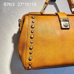 Vintage Womens Tan Leather Doctor Handbag Purses With Rivet Doctor Shoulder Bag for Women