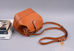 Vintage Womens Black Leather Small Doctor Shoulder Bag Doctor Crossbody Purses for Women