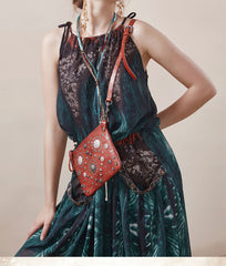 Red Leather Womens Rivets Shoulder Bags Saddle - Size Detail