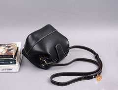 Vintage Womens Black Leather Small Doctor Shoulder Bag Doctor Crossbody Purses for Women