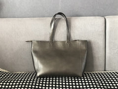 Stylish Womens Silver Leather Tote Bag Shoulder Tote Bag Silver Tote Purse For Women